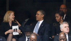 عکس اوباما درمراسم تدفین ماندلا