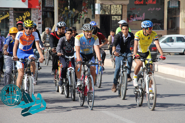 رکاب زنی دوچرخه سواران رفسنجان از میدان ابراهیم تا سالن ذکریا+عکس