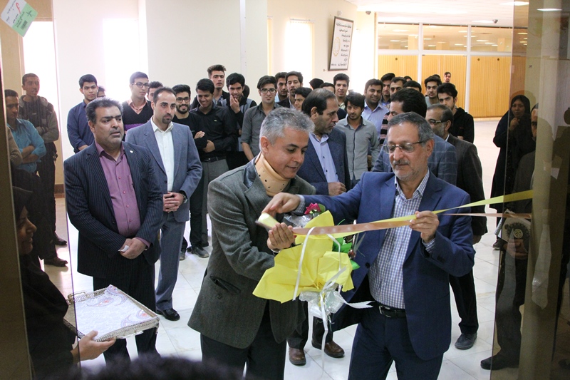 افتتاح نمایشگاه کتاب دانشگاه ولیعصر با ۱۳ هزار عنوان/عکس