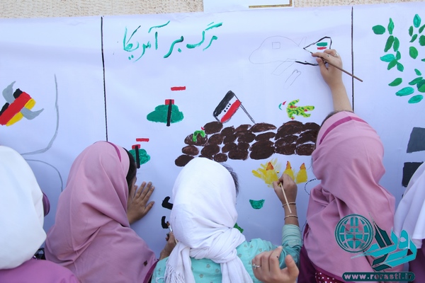 اجرای نقاشی خیابانی ۲۵۰ دانش آموز در رفسنجان/عکس