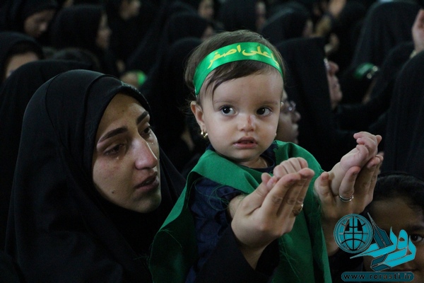 همنوایی مادران رفسنجان با رباب در همایش شیرخوارگان حسینی/تصاویر
