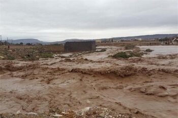 تشریح آخرین وضعیت بارندگی در رفسنجان/سیلاب برق ۱۵ روستای شرقی را قطع کرد
