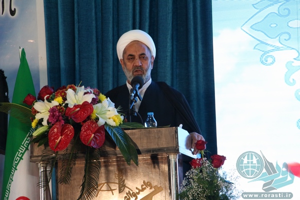 تذکر امام جمعه رفسنجان به دولت: مشکلات اقتصادی با حراج سکه و ارزپاشی حل نمی شود