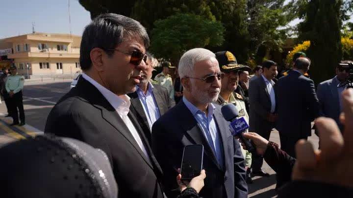 وزیر کشور: اتباع خارجی فرصت های زیاد شغلی را گرفته اند