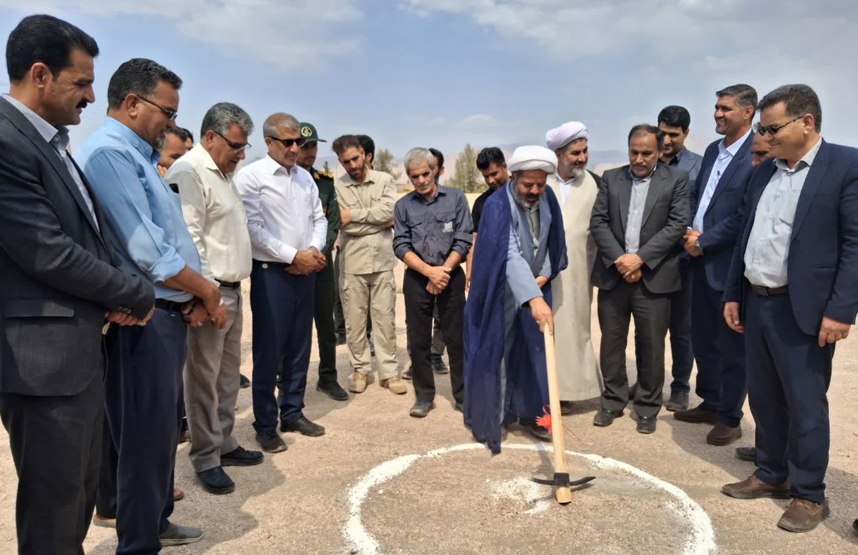 کلنگ‌زنی نیروگاه خورشیدی ۱۰۰ کیلوواتی شجاع آباد نوق
