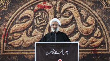 امام جمعه رفسنجان: پیروزی در این نبرد قطعی است  