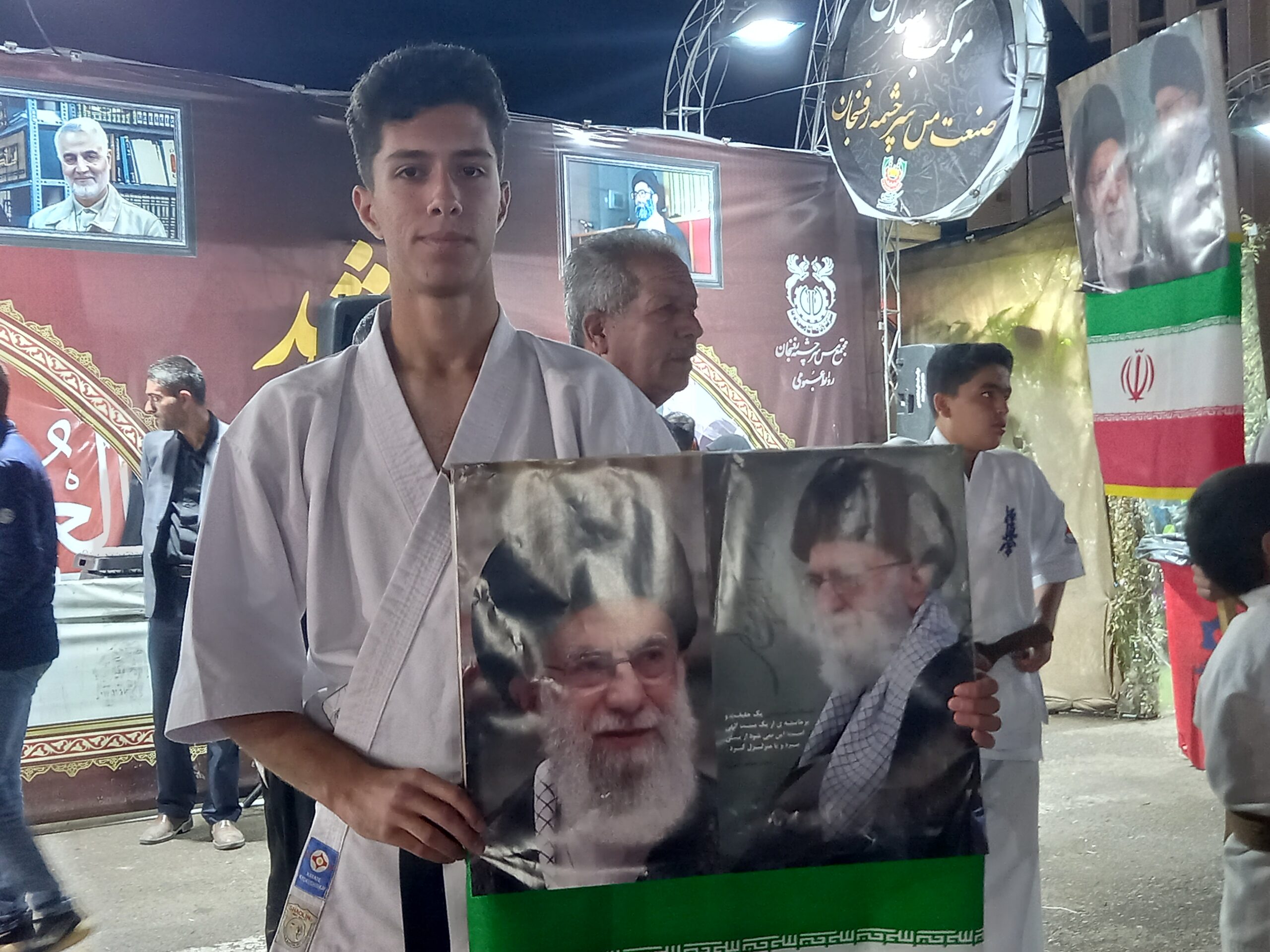 گفتگو با قهرمان کاراته که هر شب برای وطن در میدان است