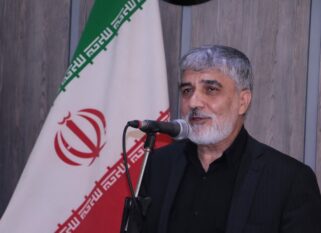 مجلس تعطیل نیست 