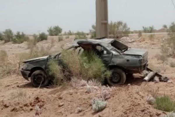 یک فوتی بر اثر واژگونی خودرو پژو ۴۰۵ در محور داوران