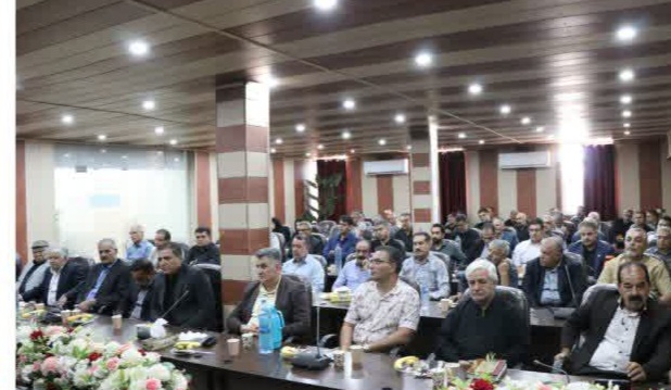 فریاد اصناف رفسنجان از نبود نمایشگاه دائمی و سردخانه؛ خواسته‌ای که روی زمین مانده است
